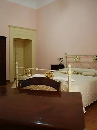 Piccolo Gellia Nocleg ze śniadaniem 2*